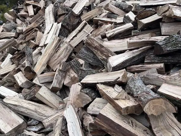 HICKORY FIREWOOD CHUNKS FOR SMOKERS