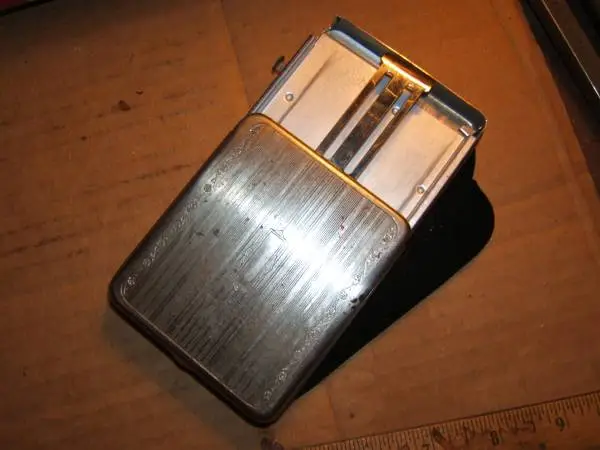 Vintage 1926 EJECTOR Cigarette Pocket Stainless Steel Case Lyons Mfg.