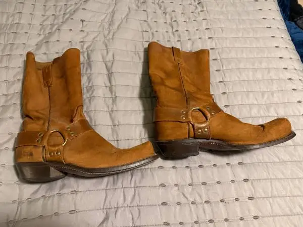 Mens Dingo Boots sz 10 1/2