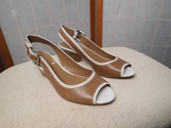 NEW - Franco Sarto Slingback Pump Beige/Cream Womens Shoes 9.5