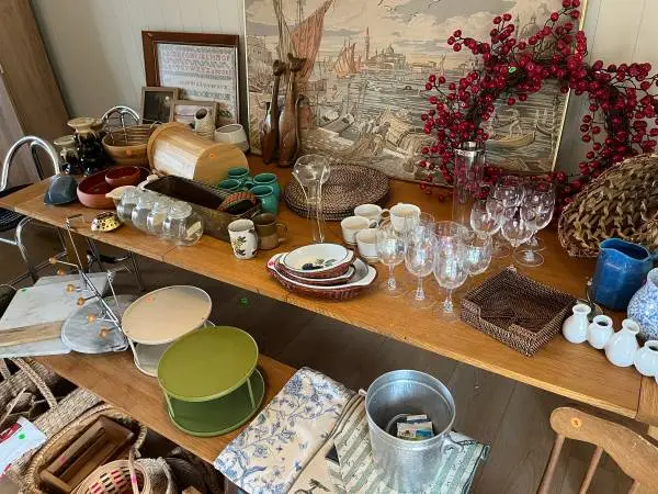 Pop-up Garage Sale