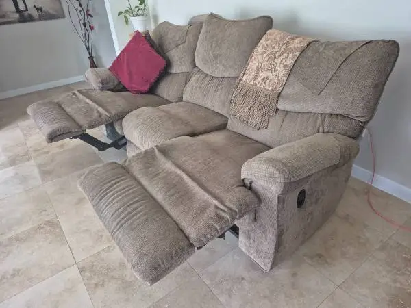 Love  Seat a bargain!..Hurry