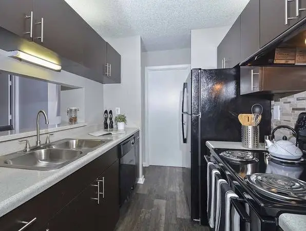 Lots of room to call your own! Spacious 2 bed! Beautiful neighborhood!