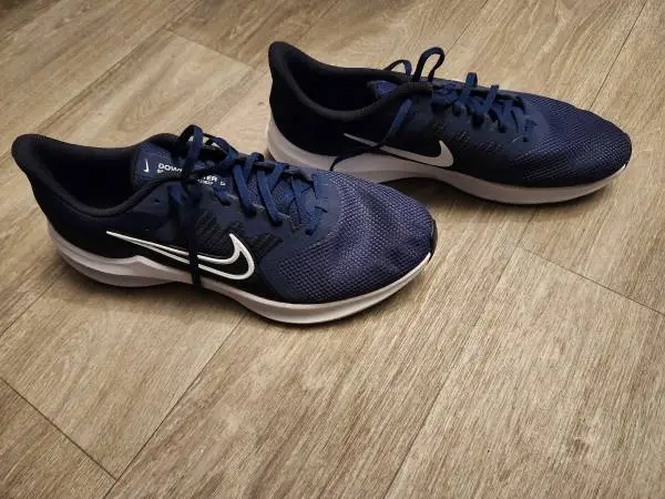 Size 13 Nike Downshifter 11 Mens Road Running Shoes
