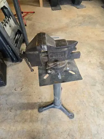 1960s Craftsman vise