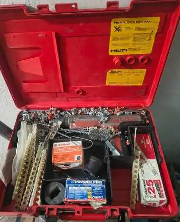 Hilti DX35 Concrete/Steel Nailer