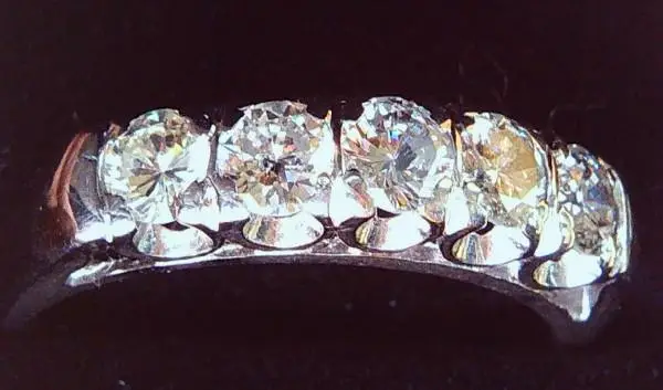 14K White Gold Diamond Ring