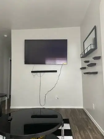 TV mounting/Handyman Services