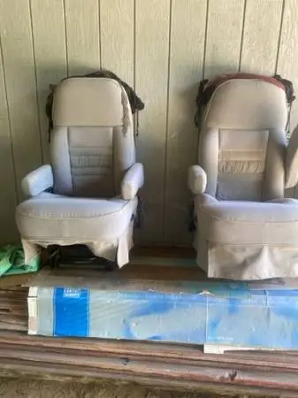 Hi-back reclining bucket seats