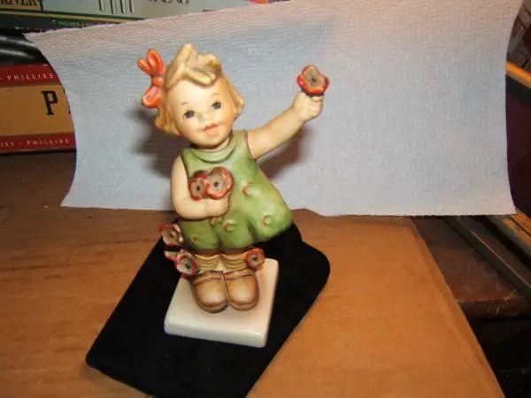 Vintage Hummel Figurine No. 72 “Spring Cheer” , No box