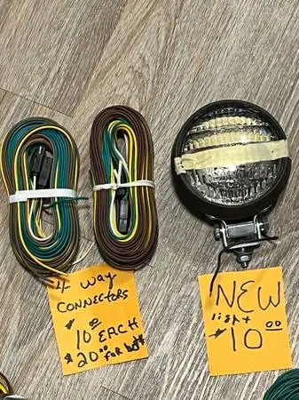 NEW 4 1/2in Utility Light and different wiring
