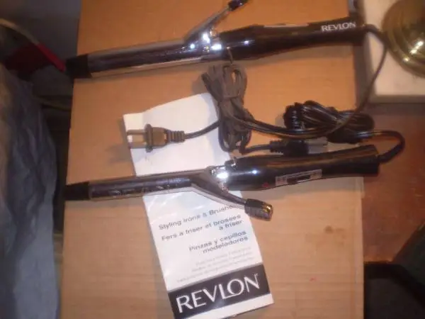 NEW Revlon Pro Collection Professional Hair Curler Curling Irons new