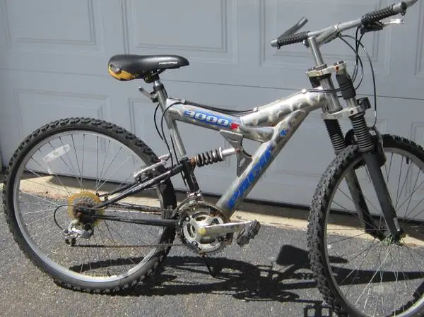 Pacific YX3000 (3000yx) 26-inch 21-speed mountain bike