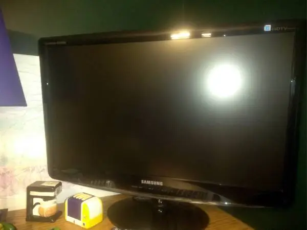Several Quality 20- 32 LED/LCD TVs