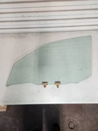 1993 to 1997 Nissan Altima sedan left front window glass