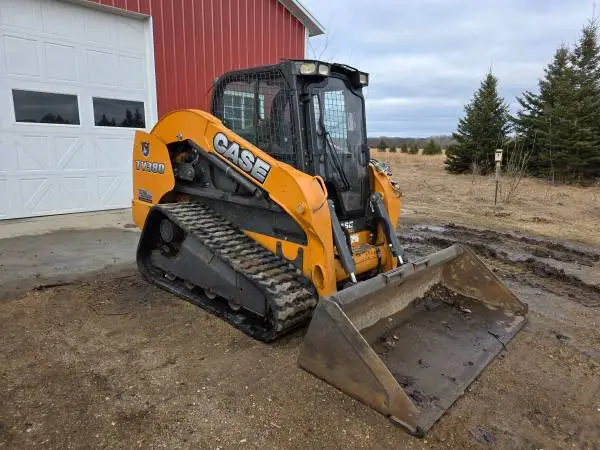 Case TV380 skidsteer