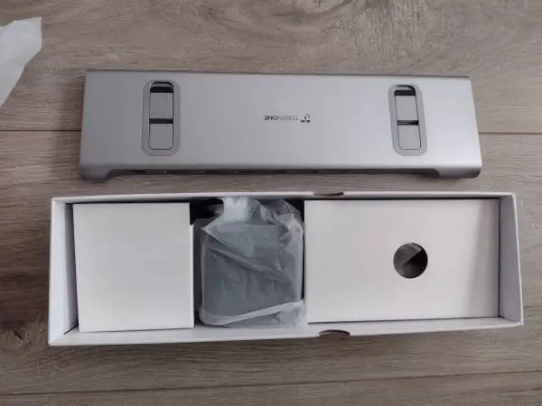 Brand New TobenONE MacBook Docking Station