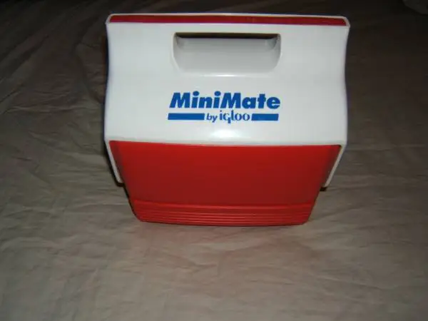 Vintage Mini Mate by IGLOO Red & Blue Personal Size Cooler / Lunch Box