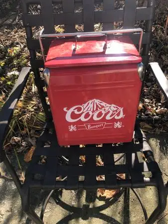 Coors’ cooler all metall
