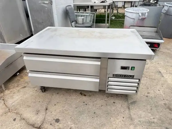 48 chef base refrigerator