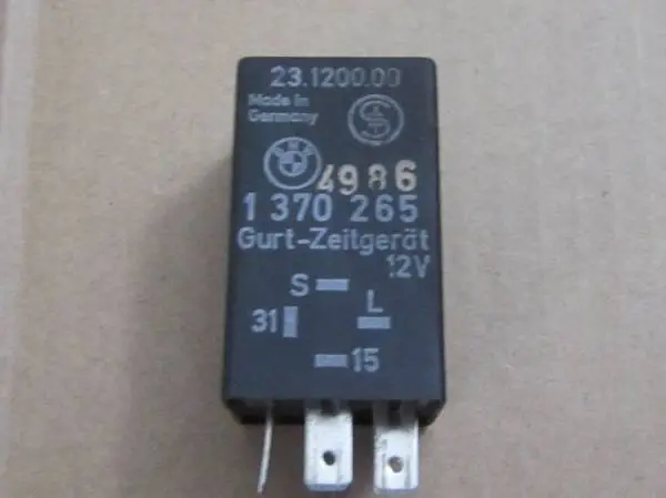 BMW E28 Seat Belt Timing Warning Relay 1370265