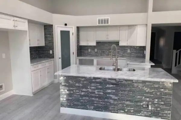 Flooring Installation!Low Prices! Free Estimates! Tile & More