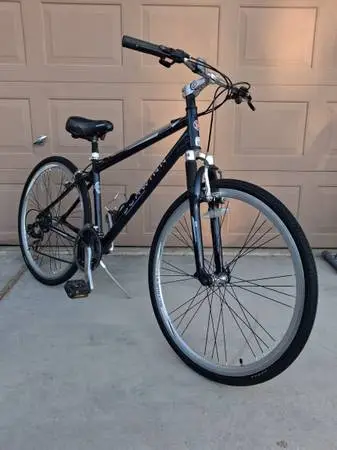 Schwinn Trailway Comfort Cruiser Bike PRICE Is FIRM
