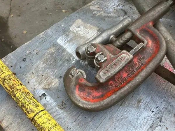 RIDGID PIPE CUTTER & Reamer