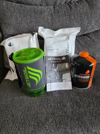 Jetboil Flash w/ Fuel & 2 MRE
