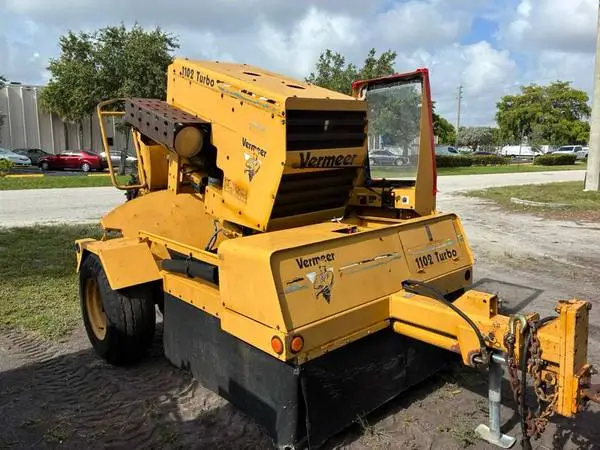Vermeer 1102 Turbo Towable Stump Grinder