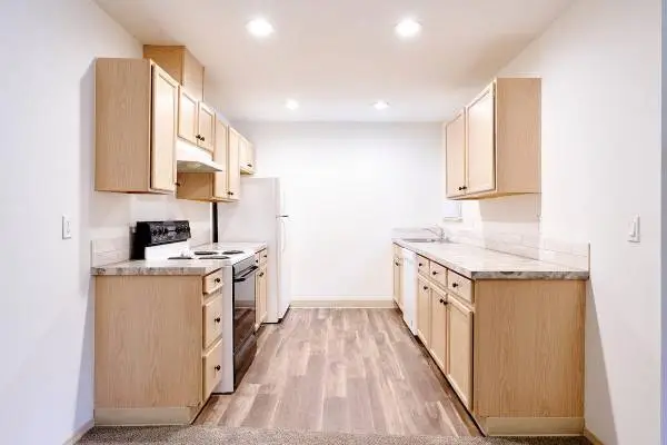 Downtown Battle Ground - Gorgeous 1 & 1 BRs, Hurry In!