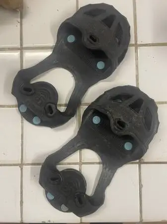 Winter ice cleats grips