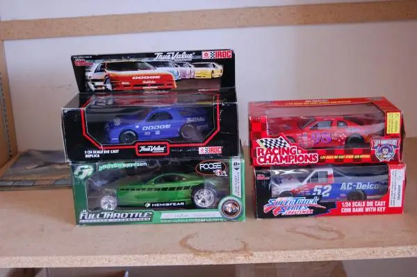 Hot Wheels 1-18 / 1-25 / 1-64 Size Wanted By Collector
