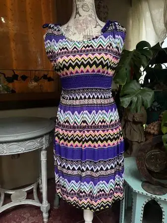Fun Retro Boho Chic 60s clothes vests bell bottom pants tops hippie
