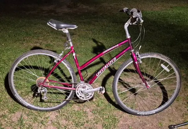 Specialized Crossroads Hybrid/Comfort Bicycle