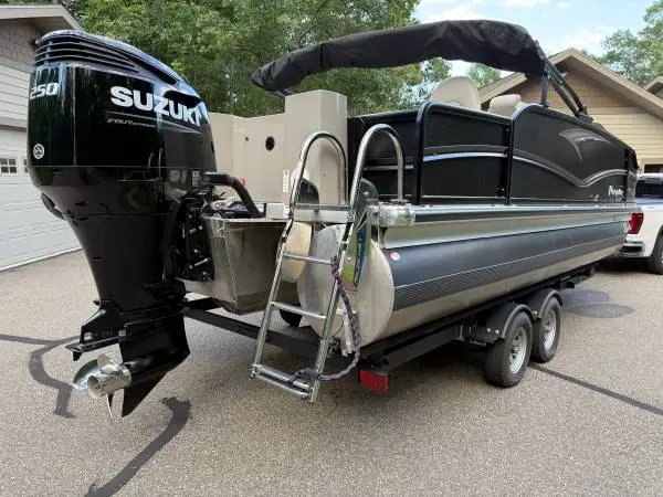2021 Premier Castaway 220 PTX Tritoon Like New 50HR
