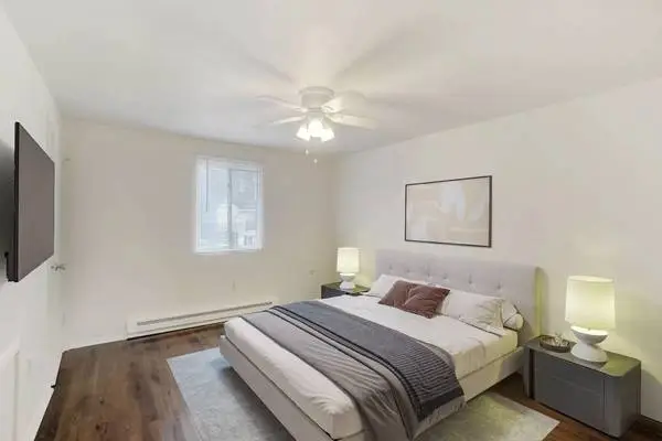 Zoom on over for a look at our great 1 bed, 1 bath! 525 Sq Ft!