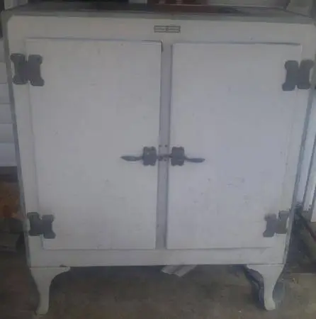RARE Antique 1920s GE Monitor Top 2-Door Refrigerator