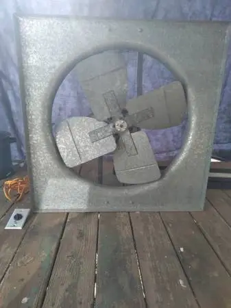 Industrial 32 fan
