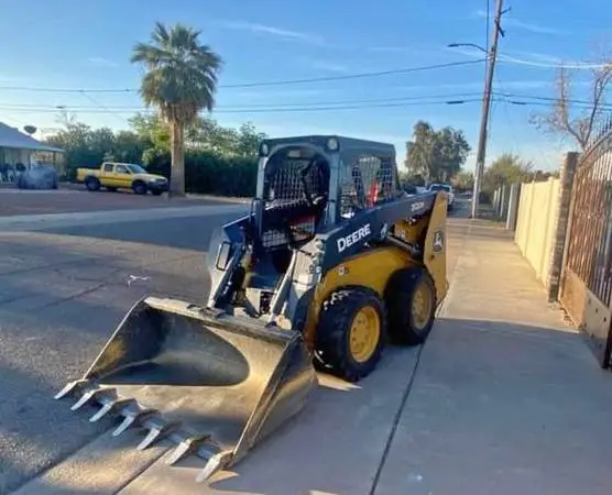 For rent- JD Avalailable