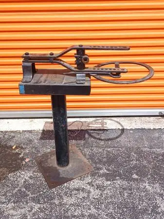 Hossfeld Iron Bender