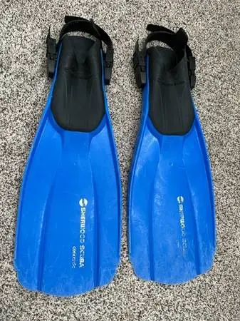 Scuba/Snorkeling Fins/Flippers - size Small - open heel