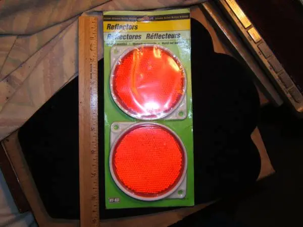 Hy-Ko Bracketed Nail-On Reflector NAIL ON RED REFLECTORS