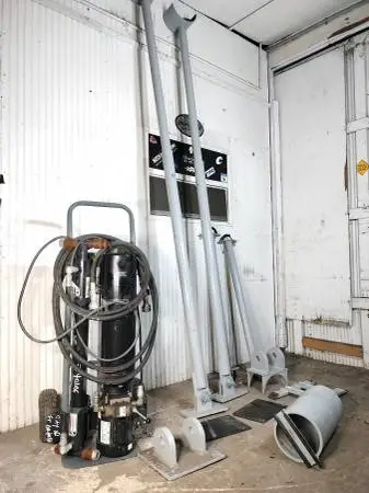 SPX Hydraulic Pump with Shoring Posts & +