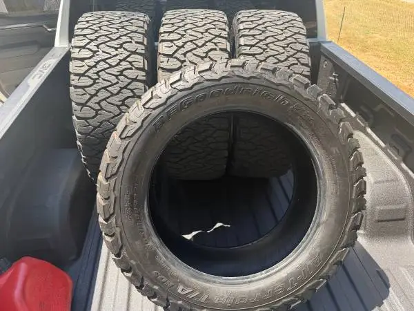 BRAND NEW BF GOODRICH KO3 OFF ROAD TIRES 35X12.5/22