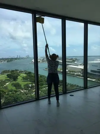 🧹🧼 House Cleaning, Housekeeper, MAID, AIRBNB. Brickell Maid, SOBE
