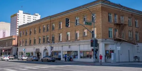 Free Premium Cable TV, On-Site Laundry, Bad Credit Ok