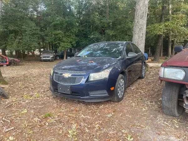 Parting out a 2011 Chevrolet Cruze LS car