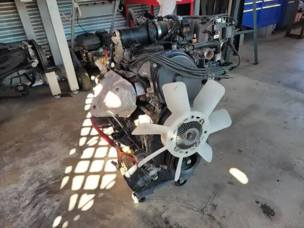 1 Misubishi-engine 1 challanger rear end