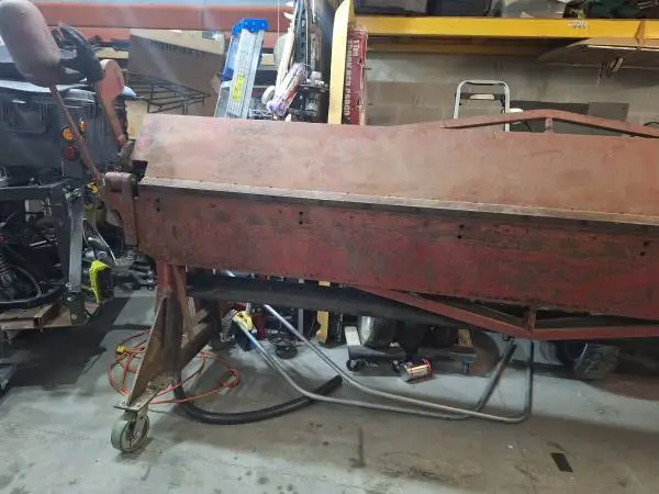 Sheet metal brake